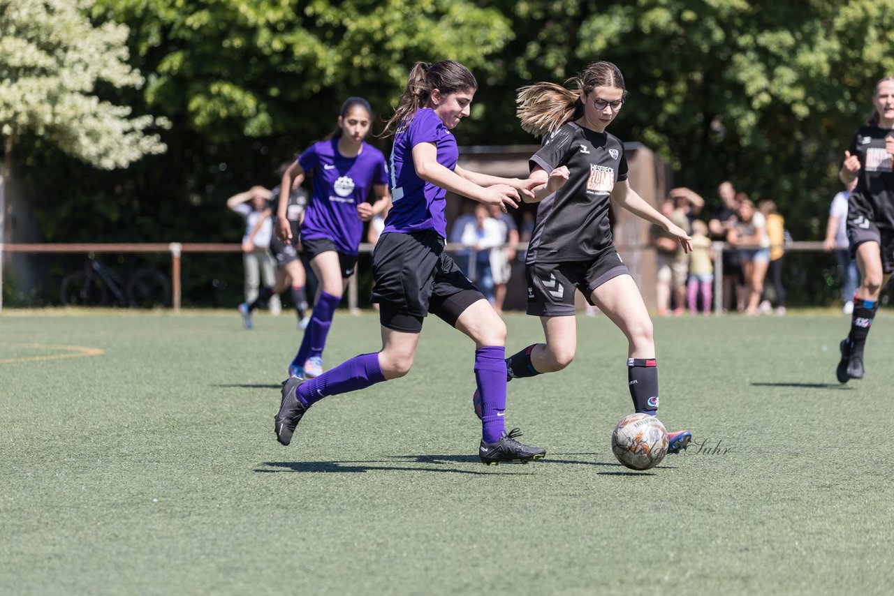 Bild 206 - wBJ SV Henstedt Ulzburg - TuS Rotenhof : Ergebnis: 12:0